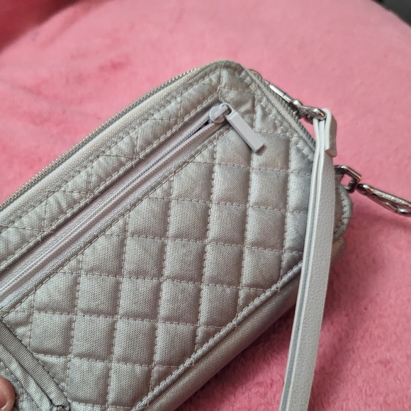 Vera Bradley RFID Silver Wallet Accordion - Picture 9 of 10